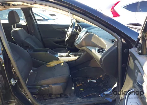 2018 Chevrolet Malibu Lt z USA, uszkodzony, nr VIN 1G1ZD5ST3JF289477